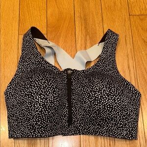 Chic Black and White Polka Dot Sports Bra